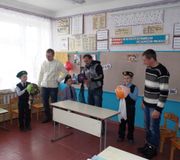 5)	День  защитника  Отечества    «А  ну-ка,  папы!  А  ну-ка,  сыновья!»1 класс